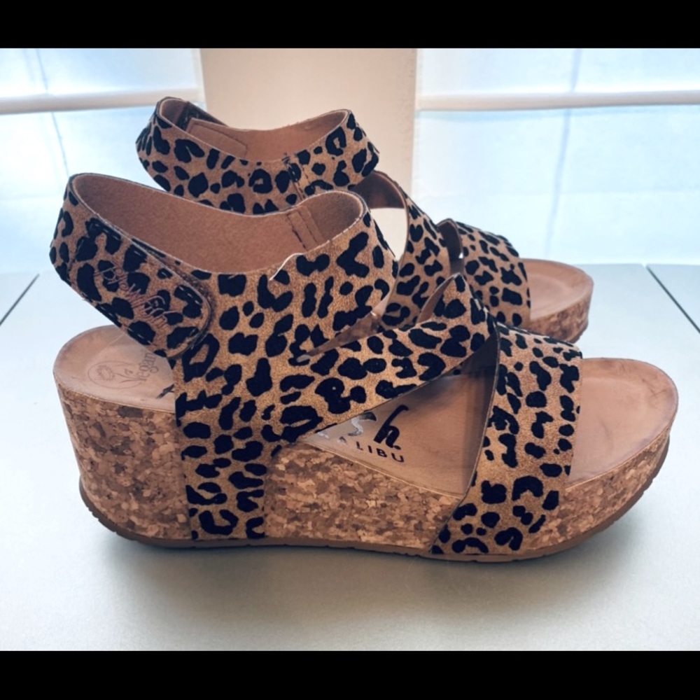 Blowfish Animal Print Sandal Velcro Ankle Closure NWOB Size 7